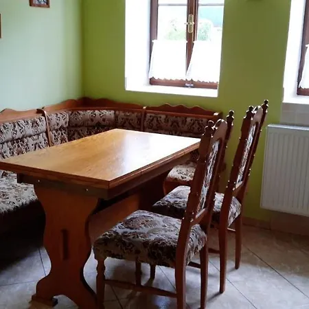 U Potoka Konukevi 3*